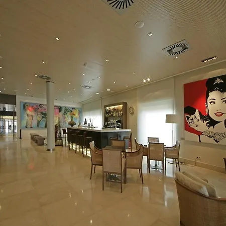 Neptuno Playa & Hotel 4*