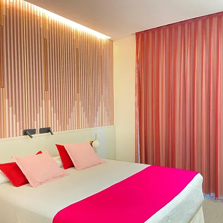 Neptuno Playa & 4* Valencia