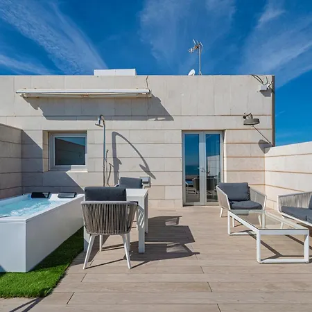 Neptuno Playa & 4* Valencia
