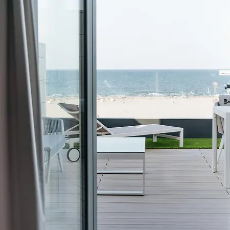 Szálloda Neptuno Playa & 4*