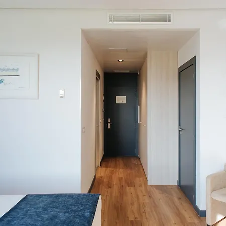 酒店 Neptuno Playa & 4*