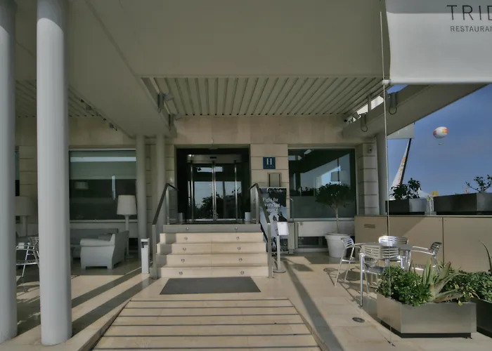 Neptuno Playa & 4*